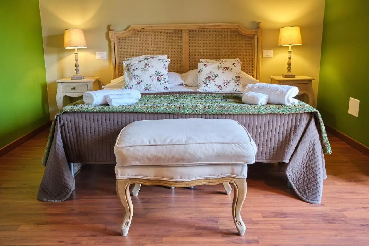 Tenuta Edone' Country House Graniti 0*,  Italien
